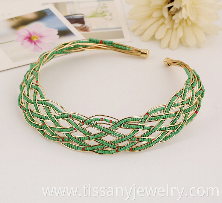  green necklace 